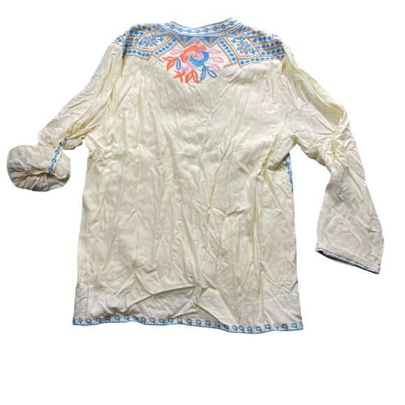 AK Large Tunic NWT Pale Yellow Embroidered Lined Roll Tab Sleeve 1/2 Button Boho - Picture 7 of 7
